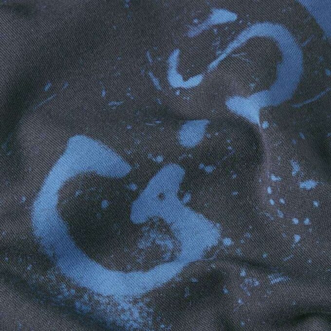 T-shirt med sprayad grafik T-shirt med sprayad grafik