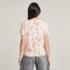 T-shirt med sprayade bokstäver T-shirt med sprayade bokstäver