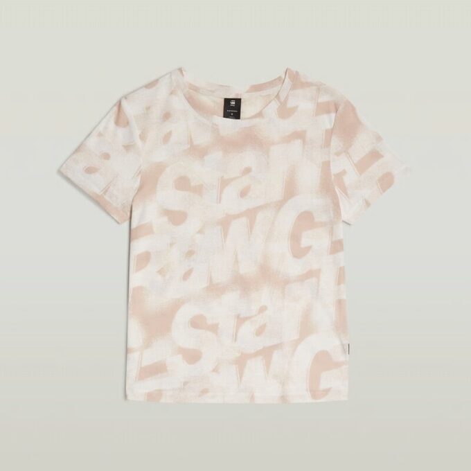 T-shirt med sprayade bokstäver T-shirt med sprayade bokstäver