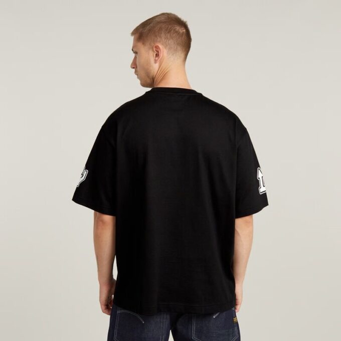 T-shirt med streckkodsmotiv T-shirt med streckkodsmotiv