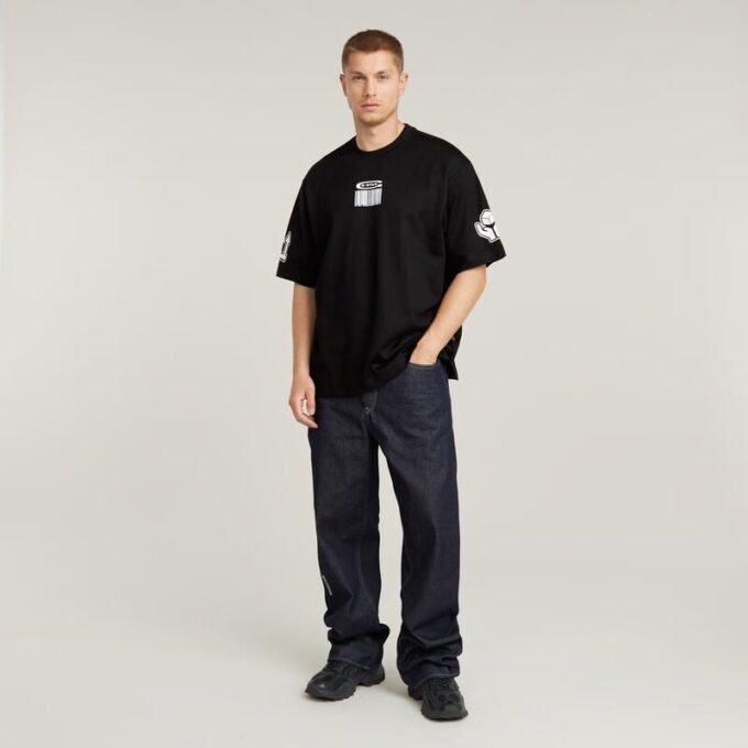 T-shirt med streckkodsmotiv T-shirt med streckkodsmotiv