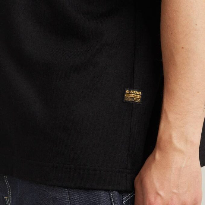 T-shirt med streckkodsmotiv T-shirt med streckkodsmotiv