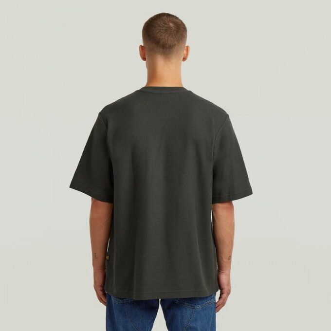 T-shirt med strukturerad logotyp på bröstet