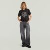 T-shirt med text och grafik T-shirt med text och grafik