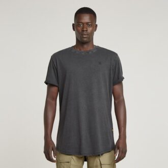 t shirt med verfrgade gonfransar och text p baksidan 1 330x330 - T-shirt med &ouml;verf&auml;rgade &ouml;gonfransar och text p&aring; baksidan
