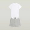 T-shirt och kort pyjamasset T-shirt och kort pyjamasset
