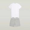 T-shirt och kort pyjamasset T-shirt och kort pyjamasset