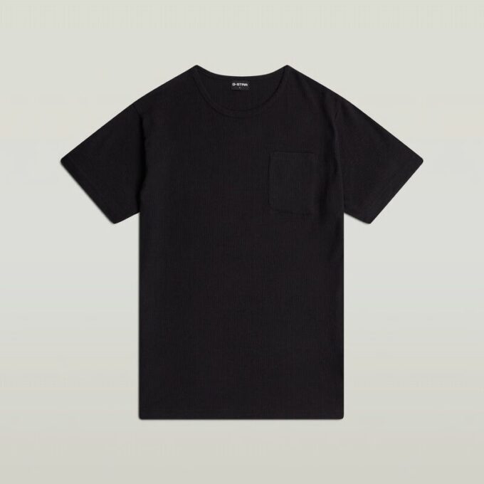 T-shirt och kort pyjamasset T-shirt och kort pyjamasset