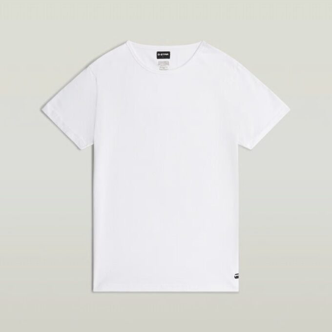 T-shirt och kort pyjamasset T-shirt och kort pyjamasset