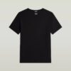 T-shirt och kort pyjamasset T-shirt och kort pyjamasset