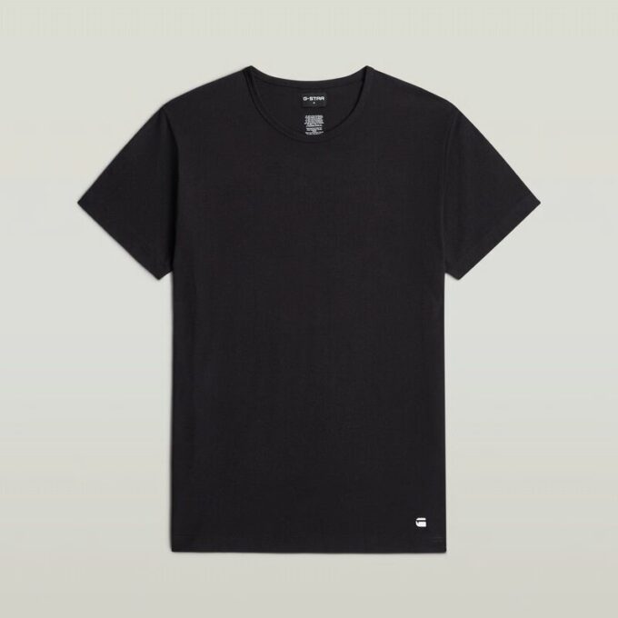 T-shirt och kort pyjamasset T-shirt och kort pyjamasset