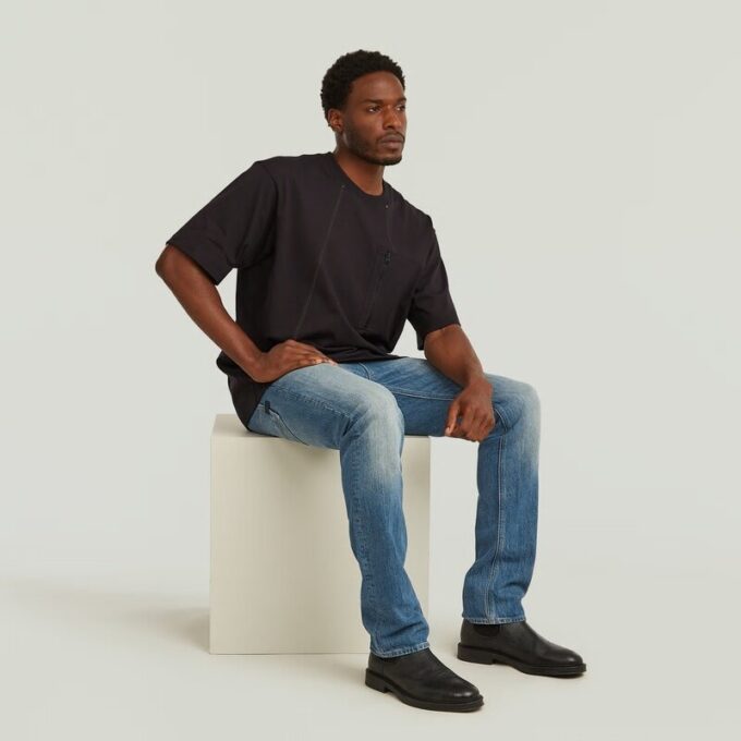 USA:s första avsmalnande jeans med cinch-mönster USA:s första avsmalnande jeans med cinch-mönster