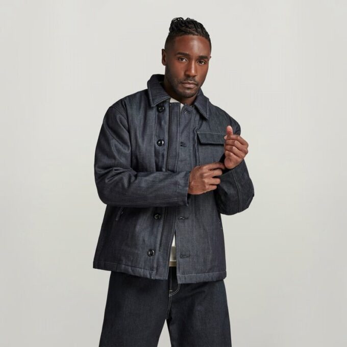 Vadderad denimjacka med däck Vadderad denimjacka med däck