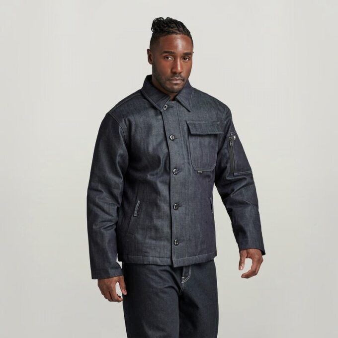 Vadderad denimjacka med däck Vadderad denimjacka med däck