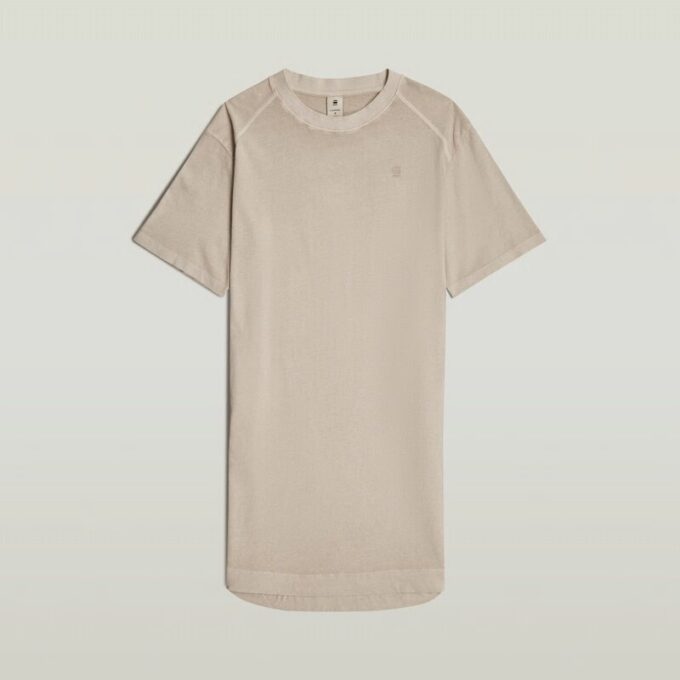 Överfärgad lös t-shirtklänning med sadelärm Överfärgad lös t-shirtklänning med sadelärm