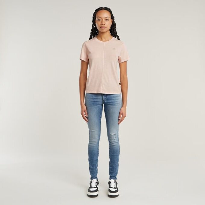 Överfärgad t-shirt med sömmar framtill Överfärgad t-shirt med sömmar framtill