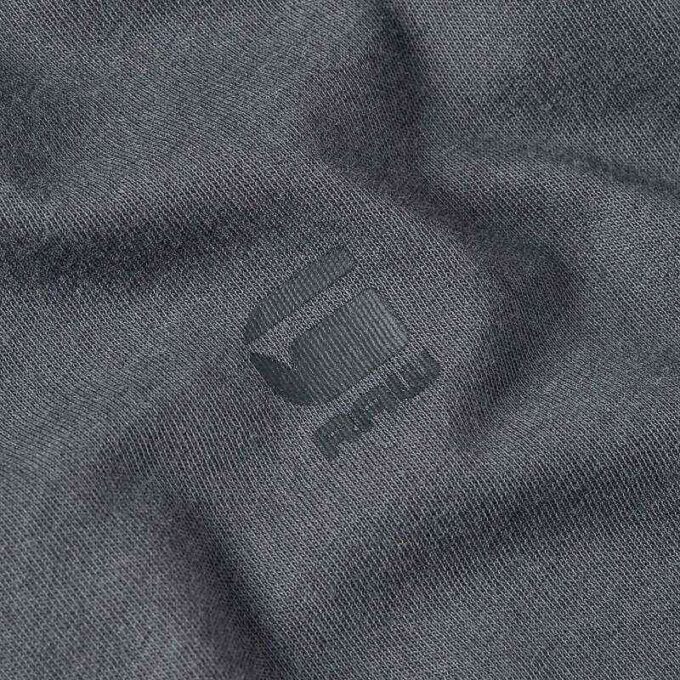 Överfärgad t-shirt med sömmar framtill Överfärgad t-shirt med sömmar framtill